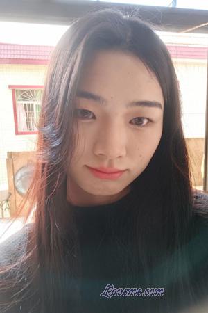 227804 - Xueying Edad: 28 - China