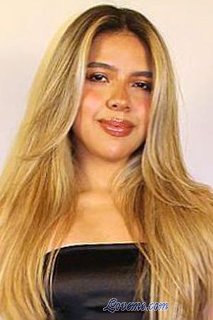 228284 - Daniela Edad: 26 - Costa Rica