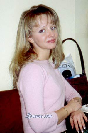 50917 - Alla Edad: 34 - Russia