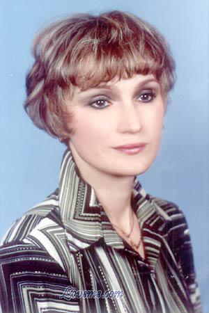 51049 - Irina Edad: 43 - Rusia