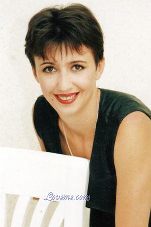 51677 - Julia Edad: 38 - Rusia