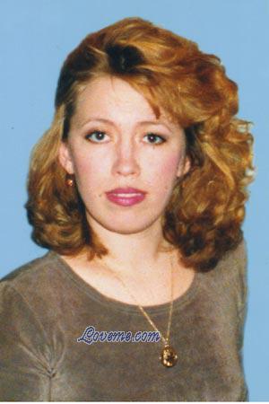 51683 - Elena Edad: 47 - Rusia