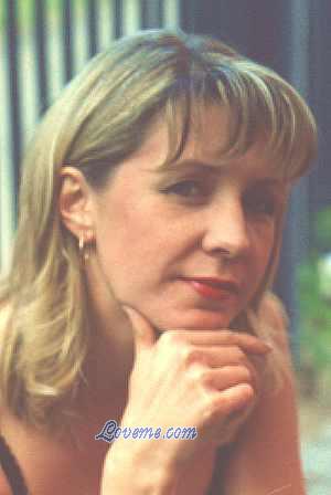 51738 - Elena Edad: 40 - Rusia