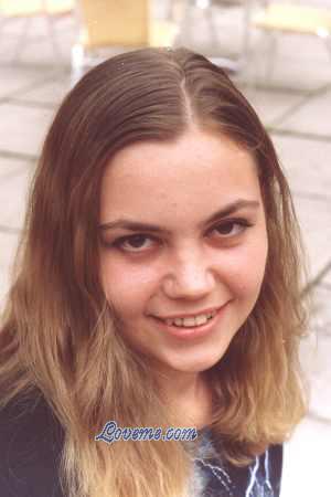 52080 - Elena Edad: 33 - Rusia