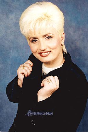 52490 - Irina Edad: 54 - Rusia