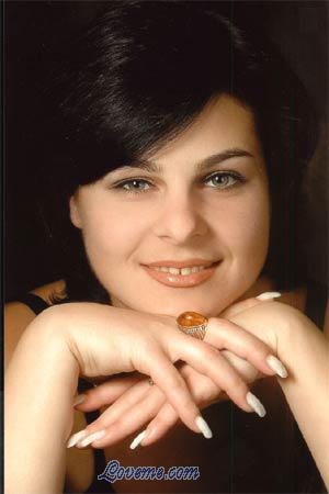 54410 - Elvira Edad: 34 - Rusia