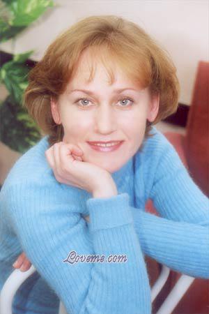 55537 - Elena Edad: 48 - Rusia