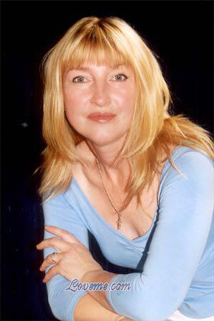 56133 - Lubov Edad: 53 - Rusia