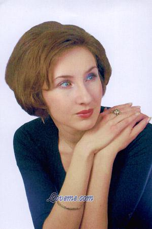 56550 - Elena Edad: 41 - Rusia