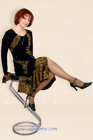 56902 - Elena Edad: 44 - Rusia