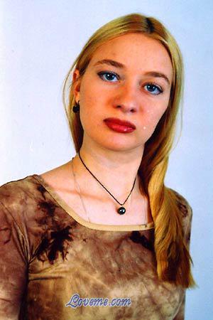 56979 - Helen Edad: 37 - Rusia