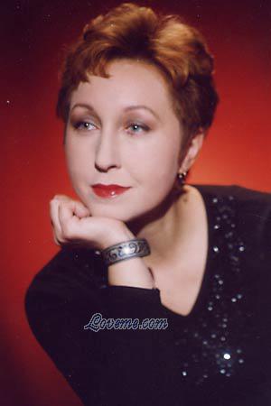 57292 - Elena Edad: 42 - Rusia