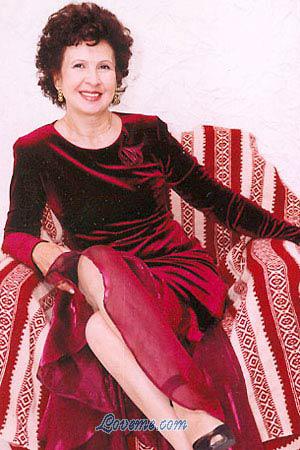 59427 - Nina Edad: 64 - Rusia