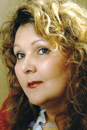 61754 - Natalia Edad: 48 - Rusia
