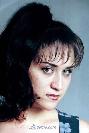 62210 - Irina Edad: 32 - Rusia