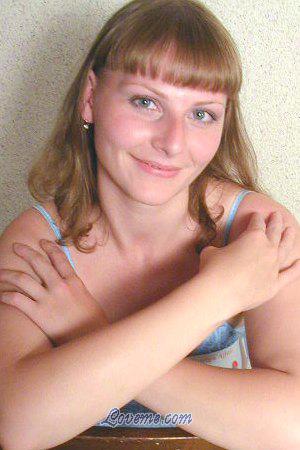 63106 - Anna Edad: 30 - Rusia