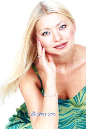 64731 - Elmira Edad: 32 - Rusia