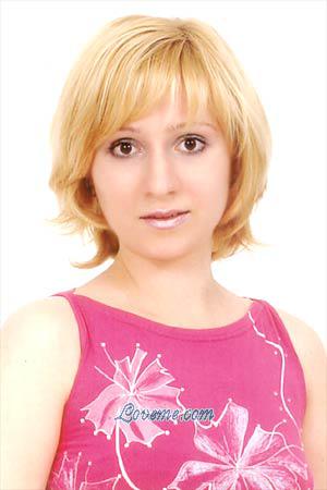 66569 - Irina Edad: 35 - Rusia