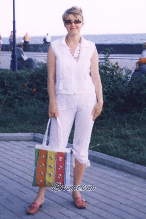 66790 - Dovlatova Edad: 44 - Rusia