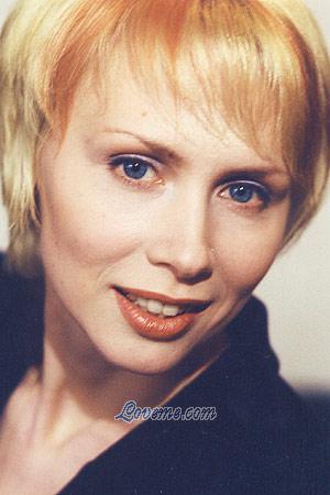 66827 - Elena Edad: 40 - Rusia