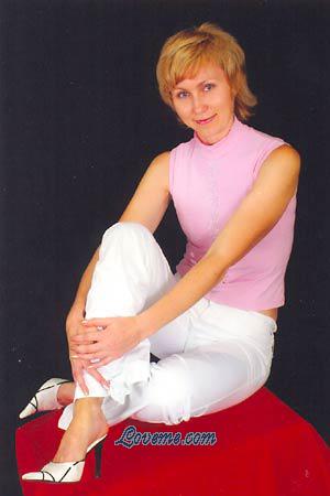 67004 - Elena Edad: 43 - Rusia