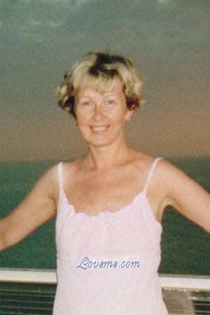 70484 - Irina Edad: 40 - Rusia