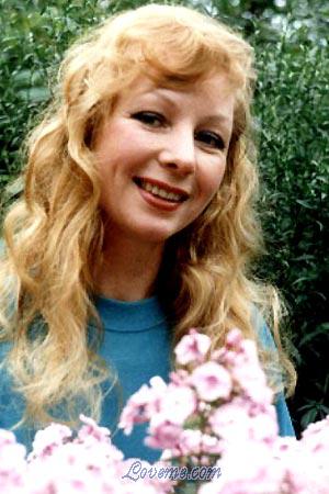 71827 - Alina Edad: 42 - Russia