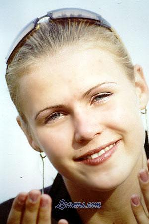 72996 - Valentina Edad: 30 - Rusia