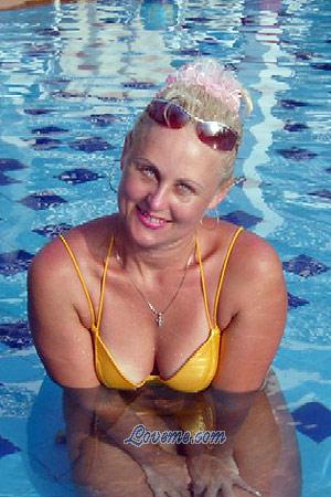 73367 - Natalia Edad: 44 - Rusia
