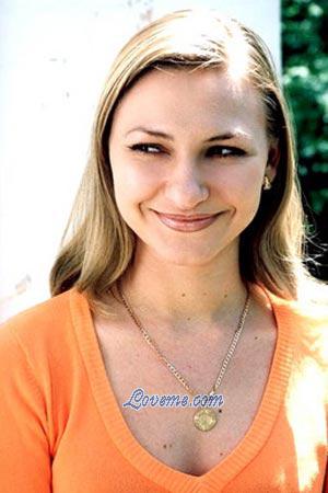 73539 - Ludmila Edad: 30 - Rusia