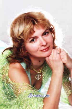 74705 - Victoria Edad: 47 - Rusia