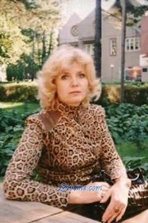 75593 - Nina Edad: 52 - Rusia