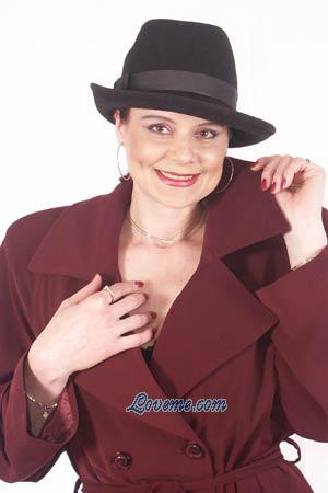 75668 - Natalia Edad: 52 - Rusia