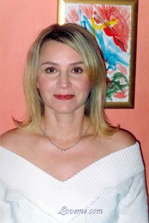 76160 - Elena Edad: 36 - Rusia