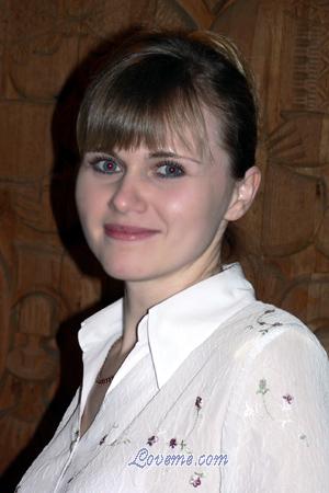 77102 - Alla Edad: 35 - Rusia