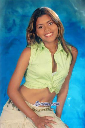 78184 - Ligia Margarita Edad: 28 - Colombia