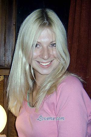 80429 - Elena Edad: 26 - Russia