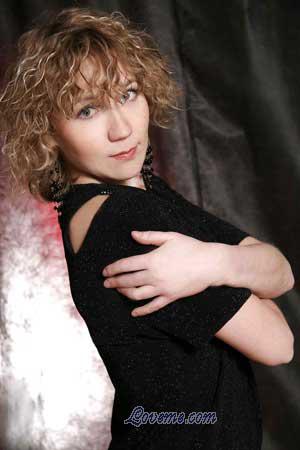 83389 - Elena Edad: 45 - Rusia