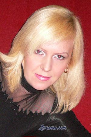 84849 - Elena Edad: 36 - Rusia