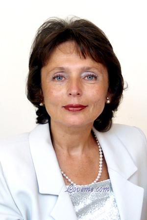 89202 - Ludmila Edad: 55 - Rusia