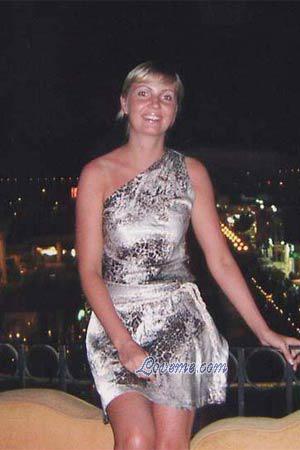 92910 - Ekaterina Edad: 41 - Rusia